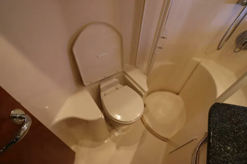 Slide: The Image of Sea Ray 450 Express Bridge 2003 - 5588555