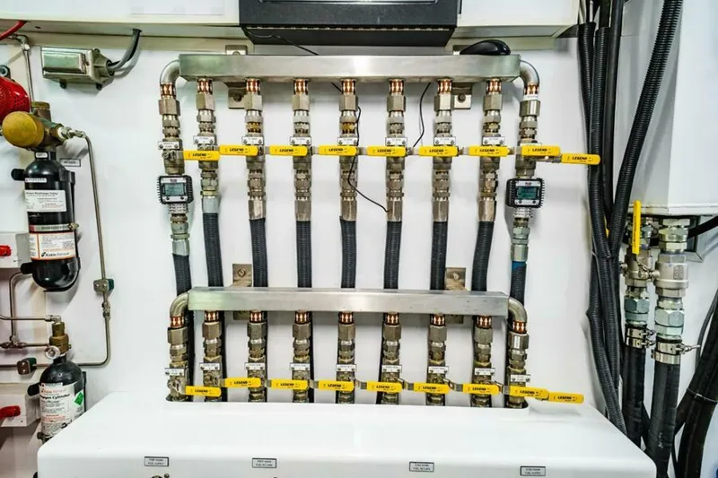 Slide: The Image of New Fuel Management Valves - 5588742