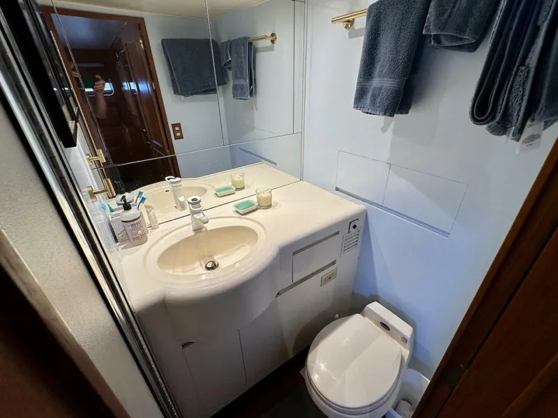 Slide: The Image of Ocean Alexander 460 1993 - 5589449