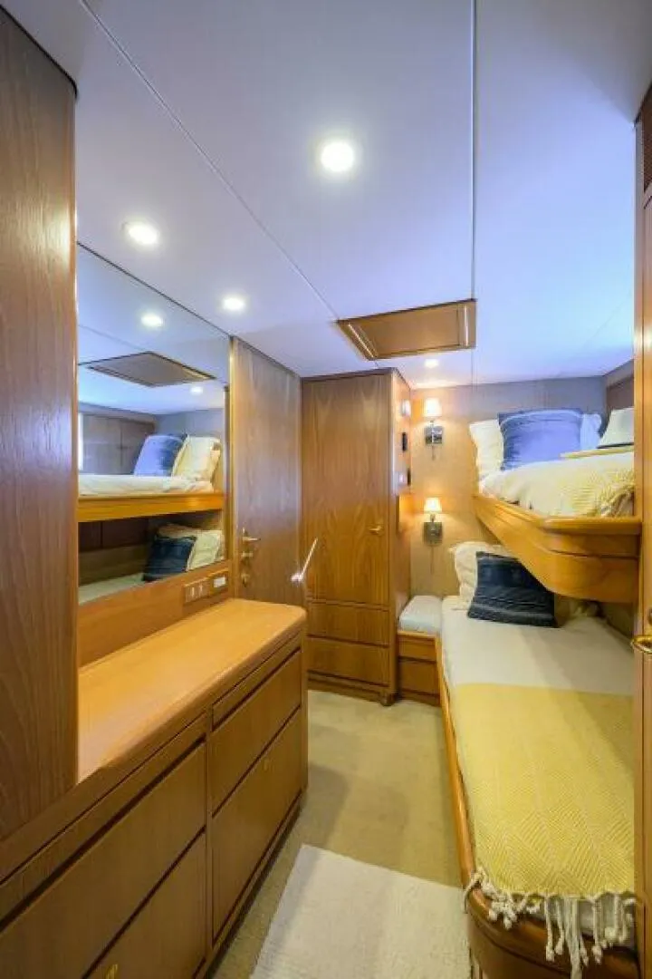 Slide: The Image of Stbd. Guest Cabin Looking Forward - 5589499