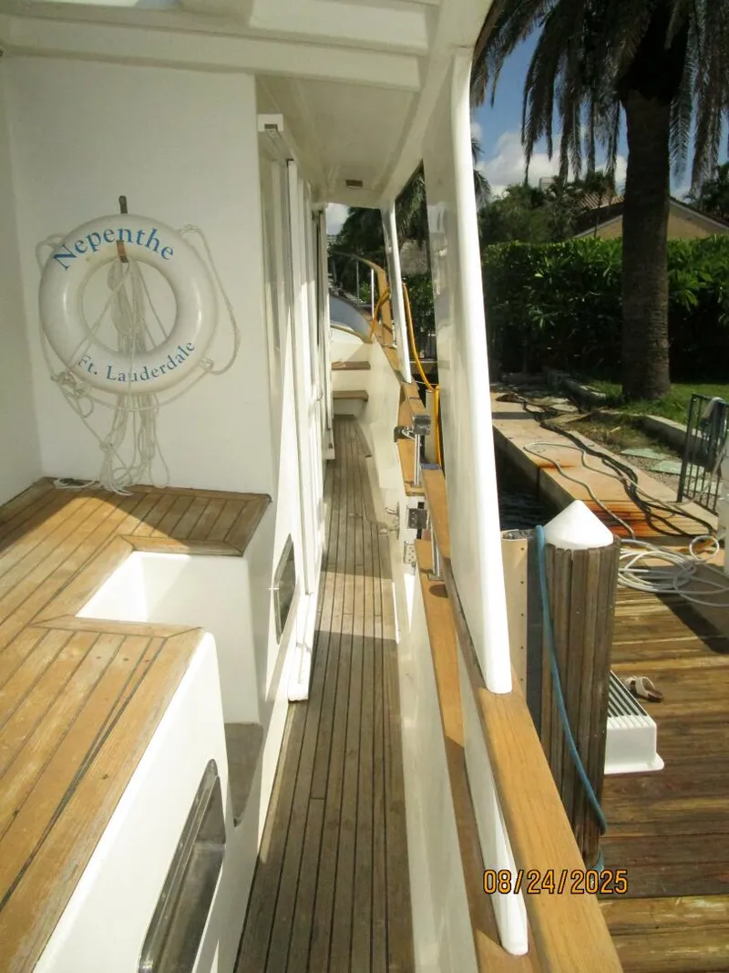 Slide: The Image of 48' DeFever starboard side deck2 - 5592269