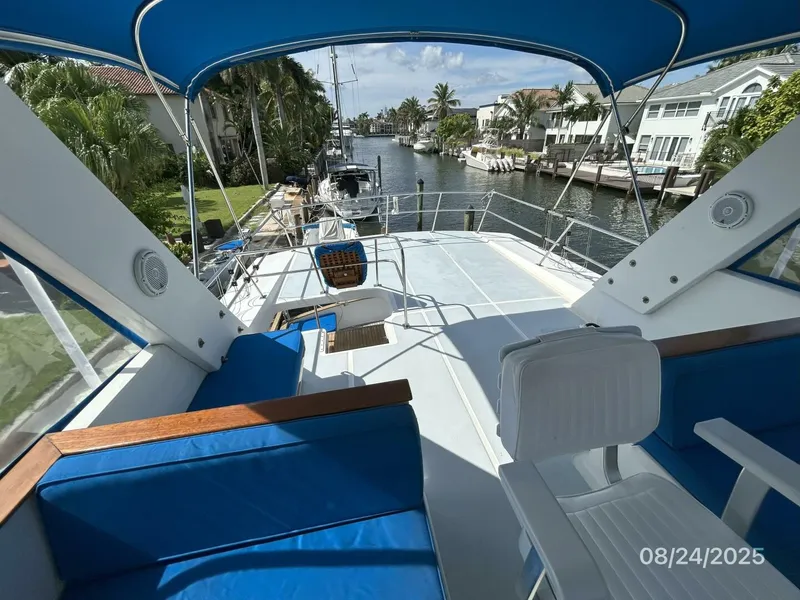 Slide: The Image of 48' DeFever flybridge aft - 5592109