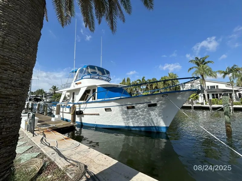 Slide: The Image of 48' DeFever starboard forward profile - 5592264