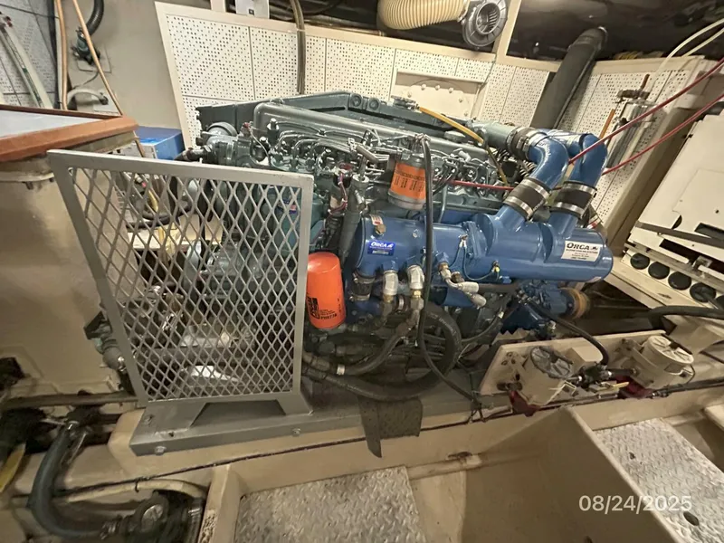 Slide: The Image of 48' DeFever starboard main engine - 5592265