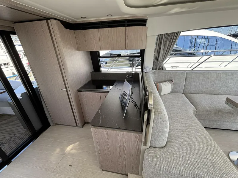 Slide: The Image of Azimut Fly 53 2025 - 5589806