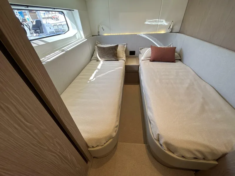 Slide: The Image of Azimut Fly 53 2025 - 5589824