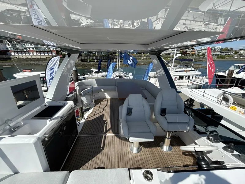 Slide: The Image of Azimut Fly 53 2025 - 5589827