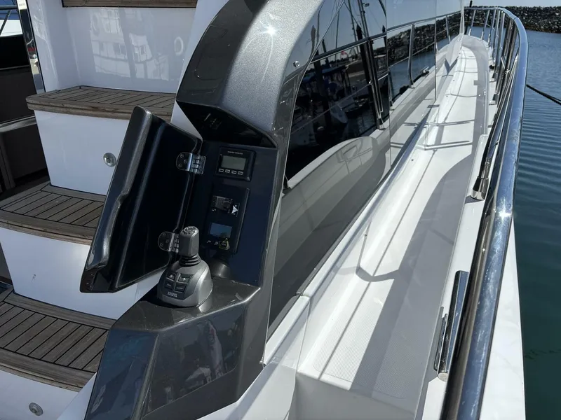 Slide: The Image of Azimut Fly 53 2025 - 5589828