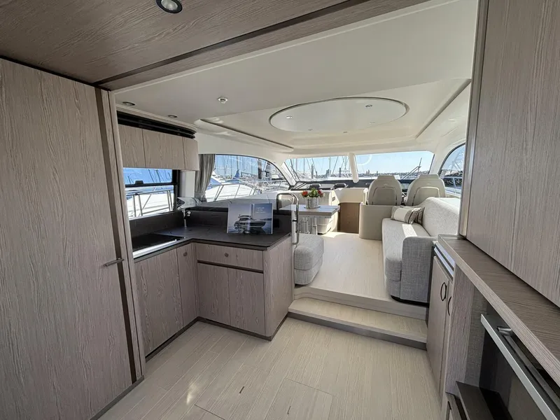 Slide: The Image of Azimut Fly 53 2025 - 5589804