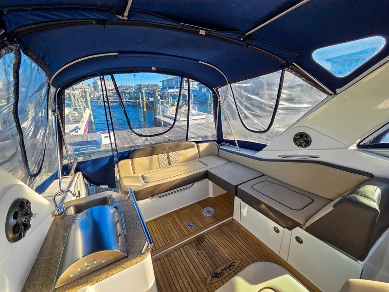 Slide: The Image of Sea Ray 310 Sundancer 2015 - 5783895