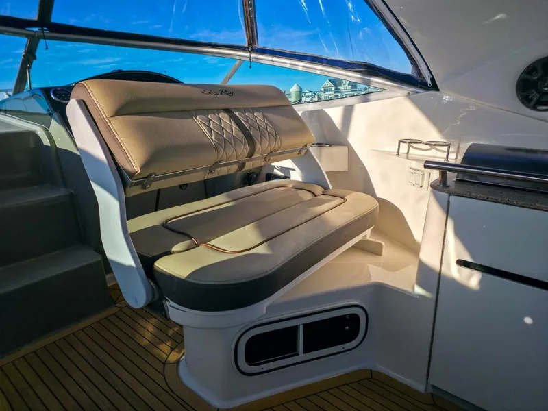 Slide: The Image of Sea Ray 310 Sundancer 2015 - 5783896