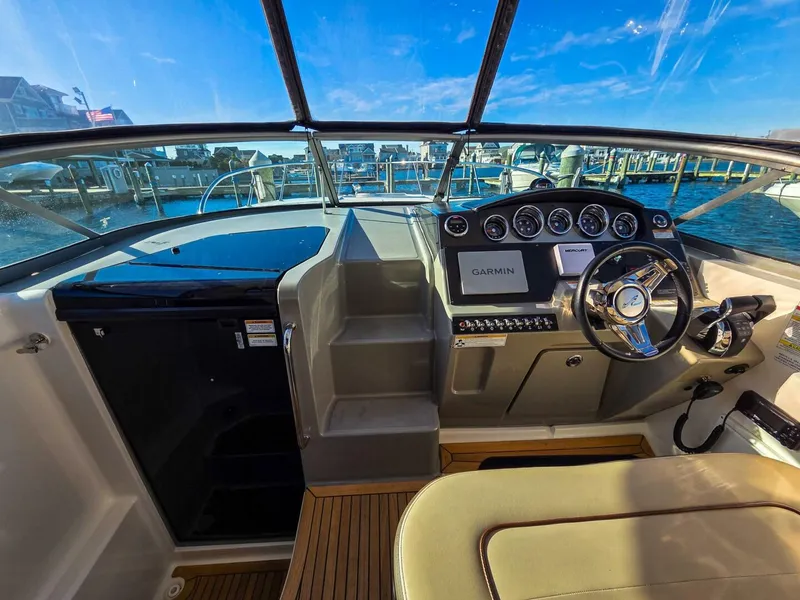 Slide: The Image of Sea Ray 310 Sundancer 2015 - 5783906