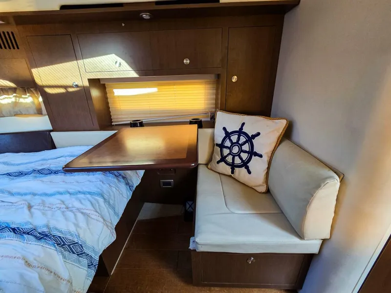 Slide: The Image of Sea Ray 310 Sundancer 2015 - 5783913