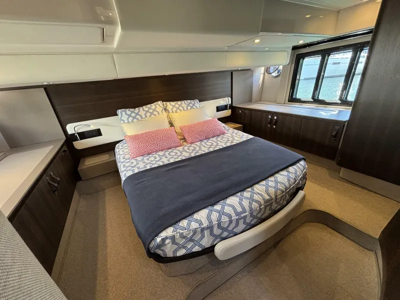 Slide: The Image of Azimut 50 2019 - 5590099