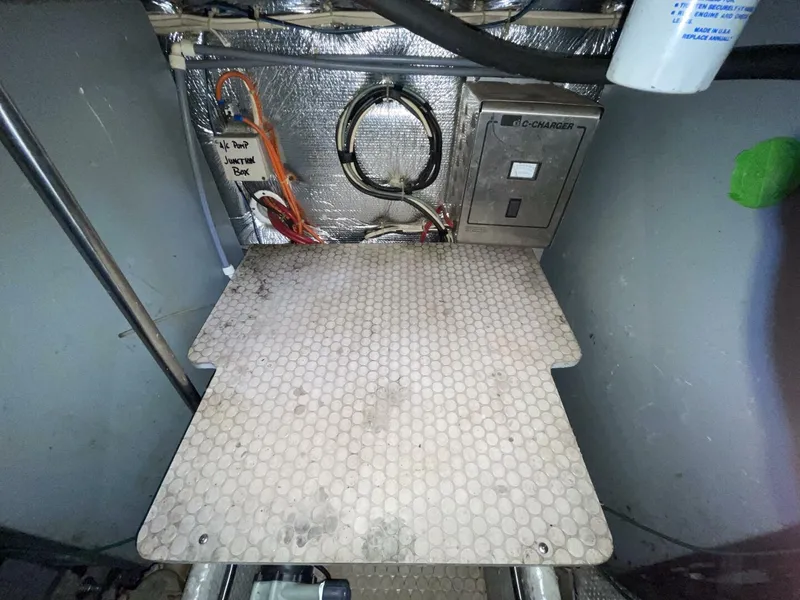 Slide: The Image of Silverton 34 Motor Yacht 1994 - 5591014