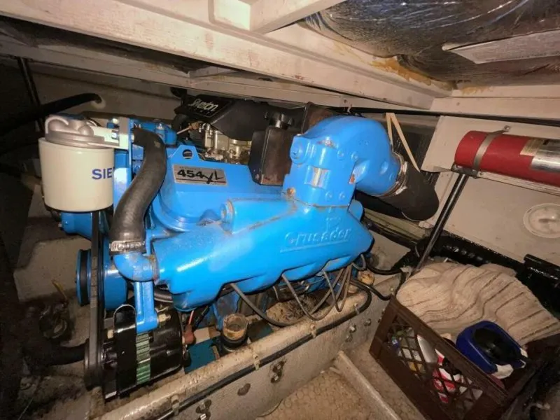 Slide: The Image of Silverton 34 Motor Yacht 1994 - 5591017