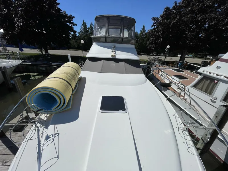 Slide: The Image of Silverton 34 Motor Yacht 1994 - 5590983