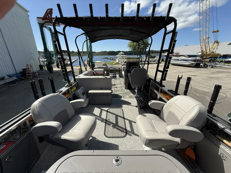 Slide: The Image of Angler 8526 2023 - 5593064