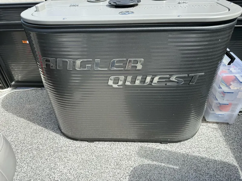 Slide: The Image of Angler 8526 2023 - 5592983