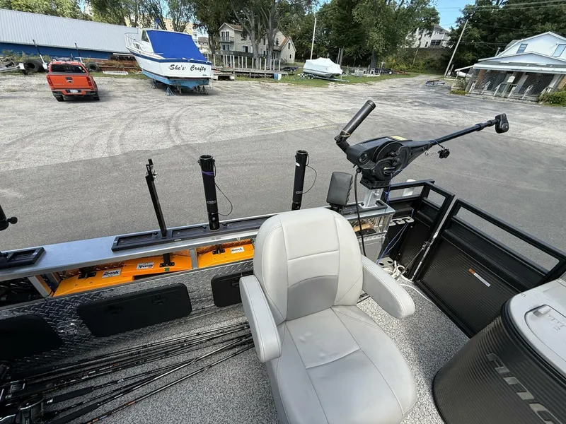 Slide: The Image of Angler 8526 2023 - 5592986