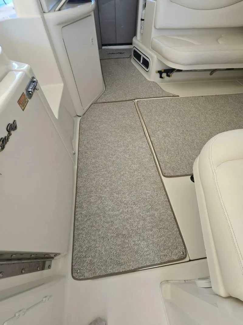 Slide: The Image of Sea Ray 380 Sundancer 2000 - 5605136