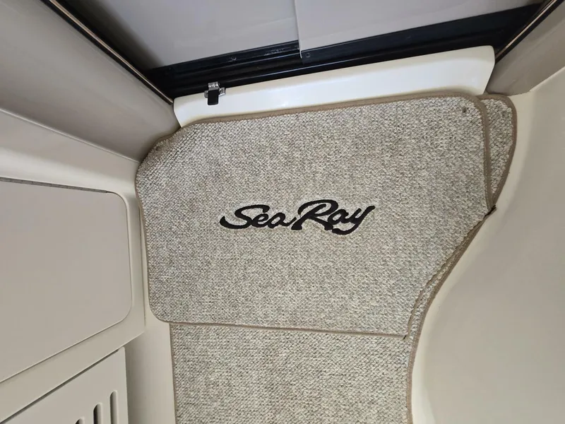 Slide: The Image of Sea Ray 380 Sundancer 2000 - 5605122