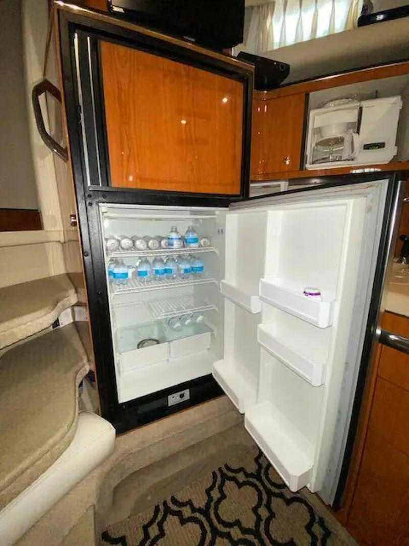 Slide: The Image of Sea Ray 380 Sundancer 2000 - 5605095