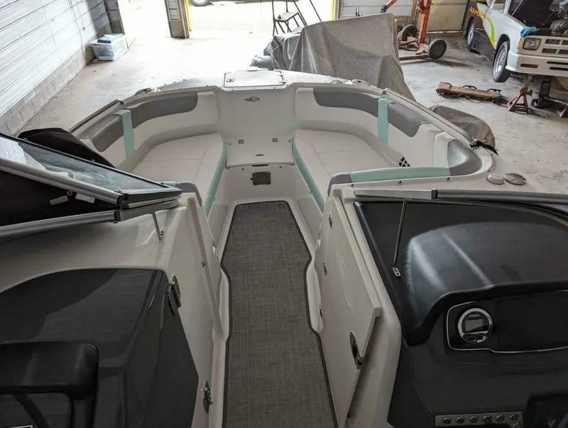 Slide: The Image of Chaparral 230 SUNCOAST 2021 - 5593185