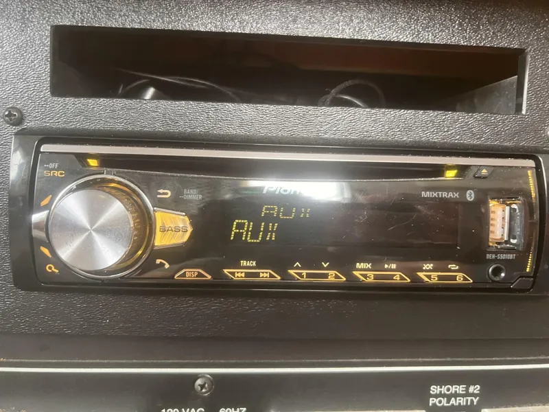 Slide: The Image of AM FM Radio CD Player - 5599881