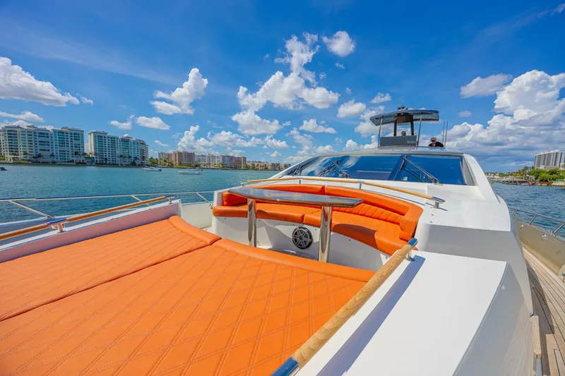 Slide: The Image of Lazzara Yachts LSX 92 2010 - 5594288