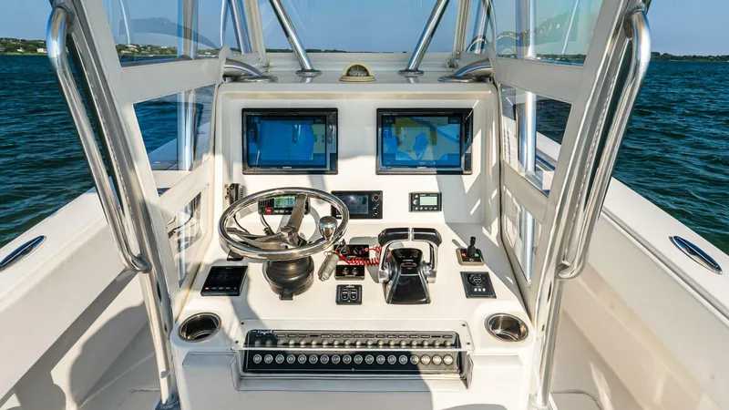 Slide: The Image of Invincible 33 Open Fisherman 2016 - 5594250