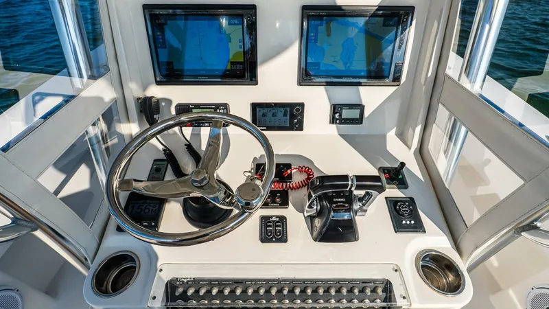 Slide: The Image of Invincible 33 Open Fisherman 2016 - 5594252