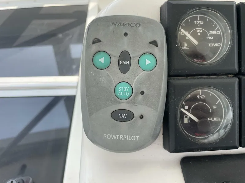 Slide: The Image of Luhrs Tournament 290 Open 1993 - 5594957