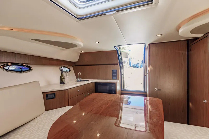 Slide: The Image of Tiara 3100 Coronet 2015 - 5595104