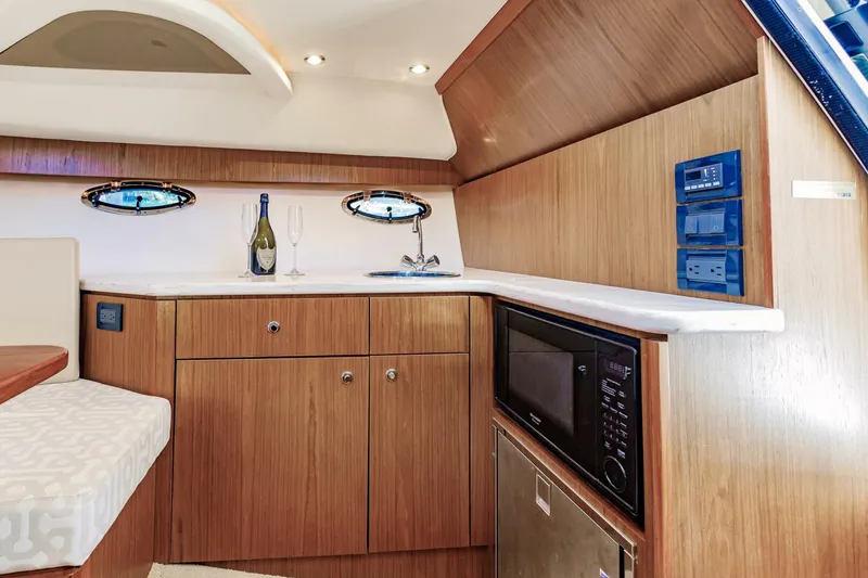 Slide: The Image of Tiara 3100 Coronet 2015 - 5595108