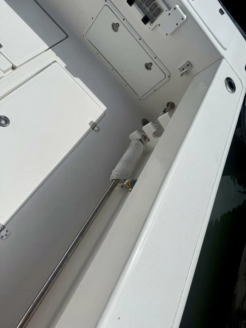 Slide: The Image of Bluewater 2850 2003 - 5595736