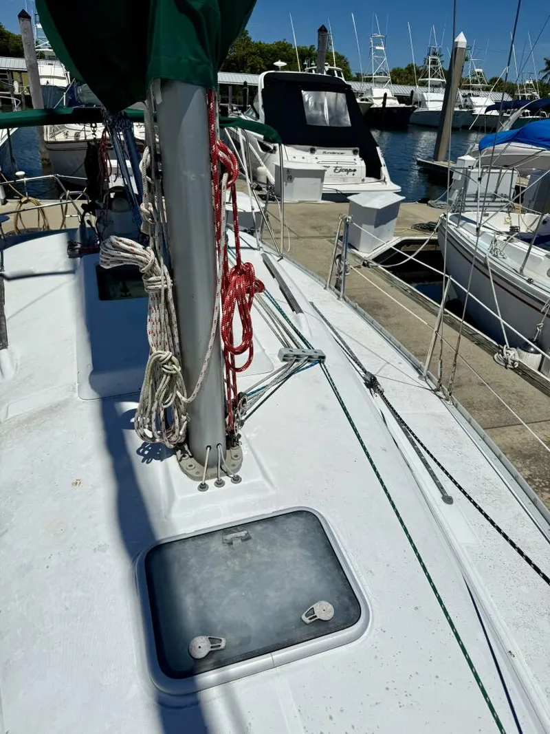 Slide: The Image of Beneteau Oceanis Clipper 311 2002 - 5595773