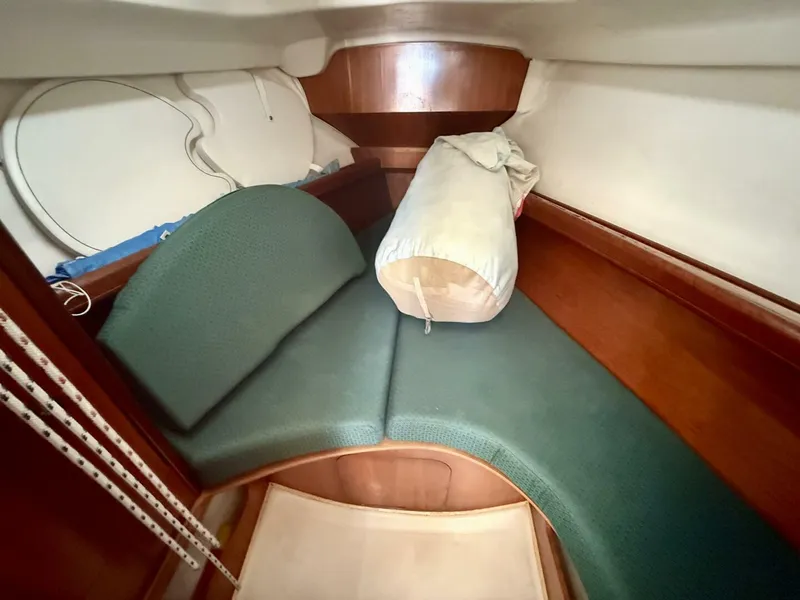 Slide: The Image of Beneteau Oceanis Clipper 311 2002 - 5595796