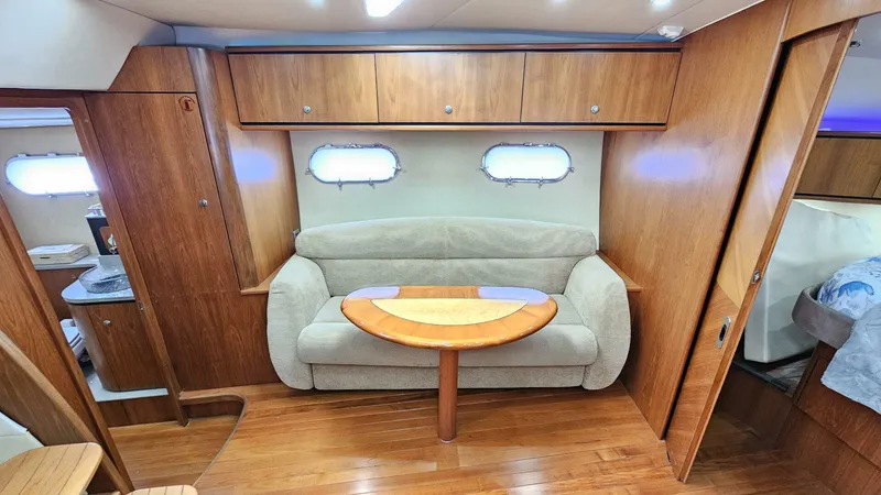 Slide: The Image of Tiara 3900 Sovran 2007 - 5599340