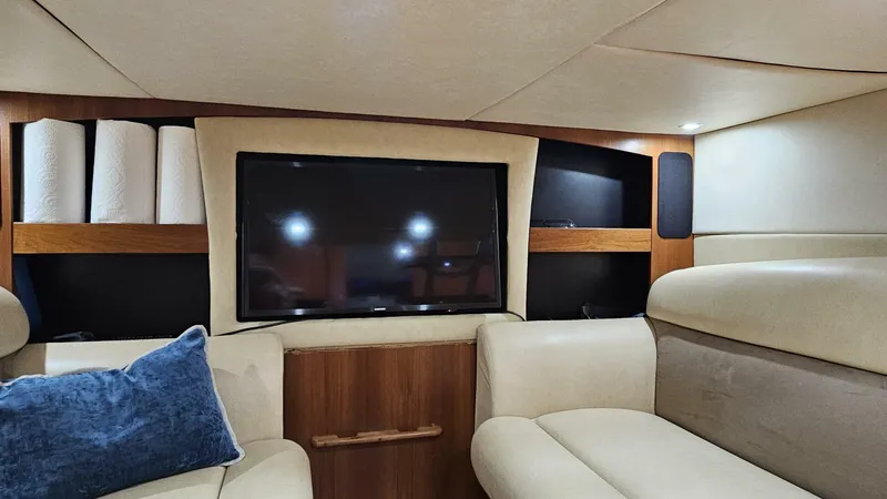 Slide: The Image of Tiara 3900 Sovran 2007 - 5599333