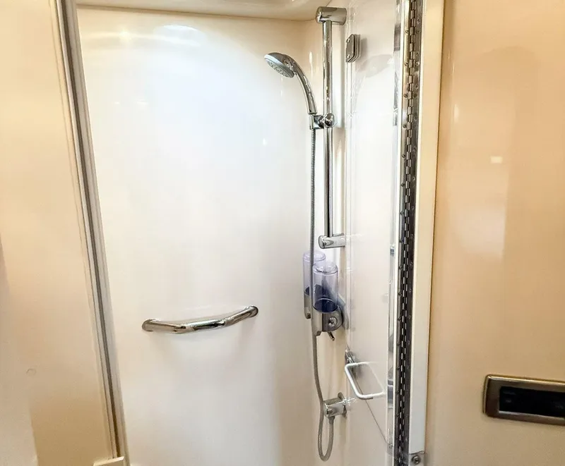 Slide: The Image of Sea Ray 44 Sedan Bridge 2008 - 5597361