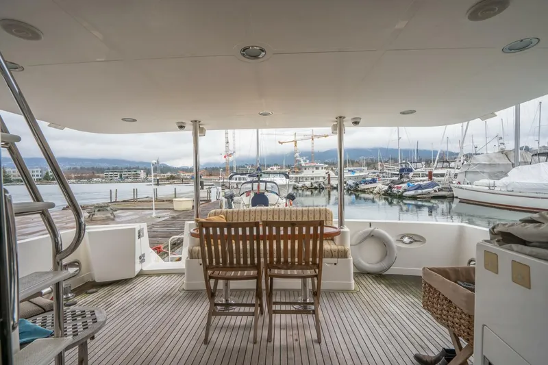 Slide: The Image of President Skylounge 2005 - 5597175