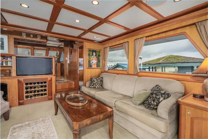 Slide: The Image of President Skylounge 2005 - 5597180