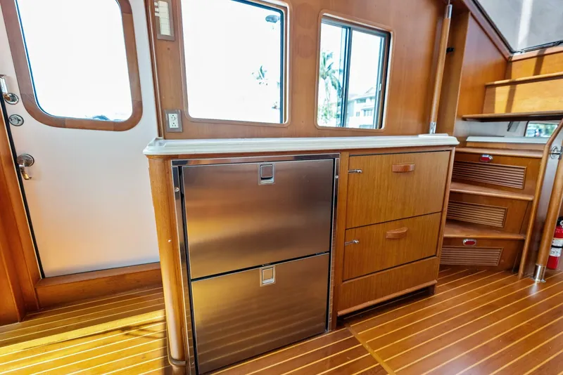 Slide: The Image of Grand Banks 72 Aleutian RP 2005 - 5818265