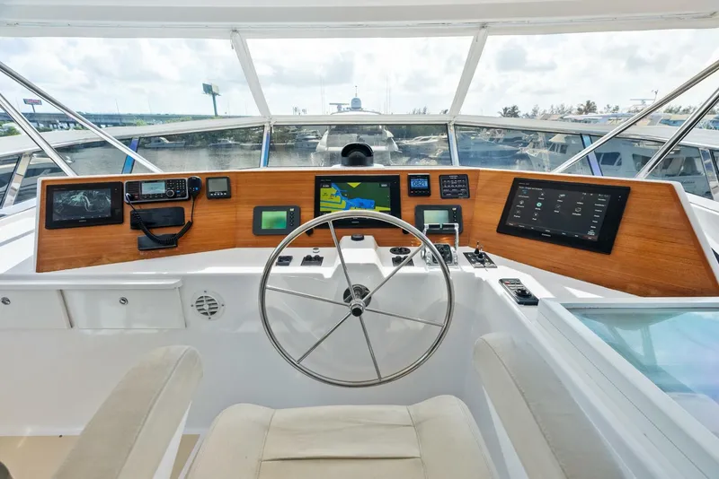 Slide: The Image of Grand Banks 72 Aleutian RP 2005 - 5818366