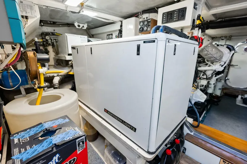 Slide: The Image of Grand Banks 72 Aleutian RP 2005 - 5818373