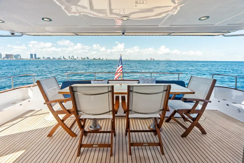 Slide: The Image of Grand Banks 72 Aleutian RP 2005 - 5818194