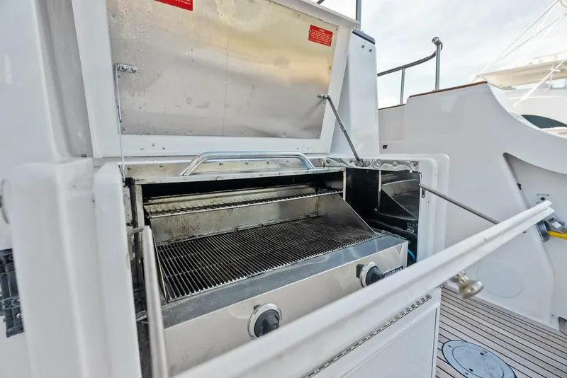 Slide: The Image of Grand Banks 72 Aleutian RP 2005 - 5818228