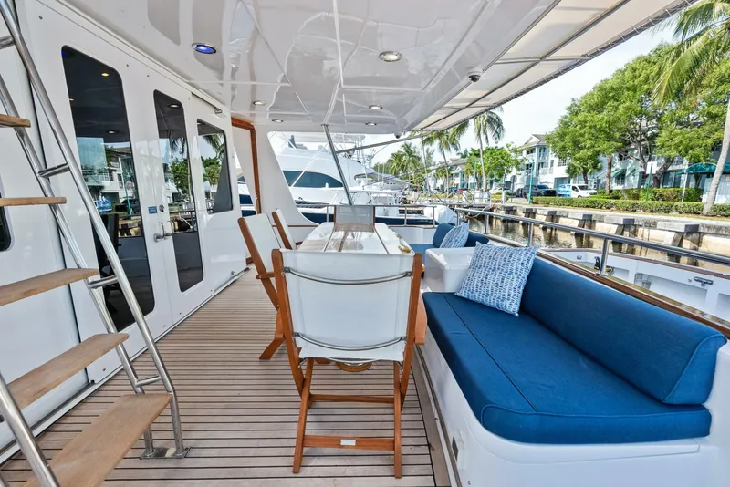 Slide: The Image of Grand Banks 72 Aleutian RP 2005 - 5818237