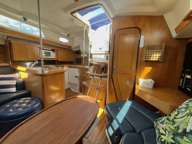 Slide: The Image of Catalina 350 2003 - 5598010